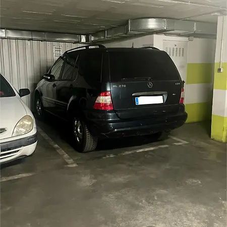 Maravilloso Apartamento Centrico De 70M2, Jardin Propio 40M2 Con Piscina Para Ninos Y Parking Opcional Malaga Exterior photo