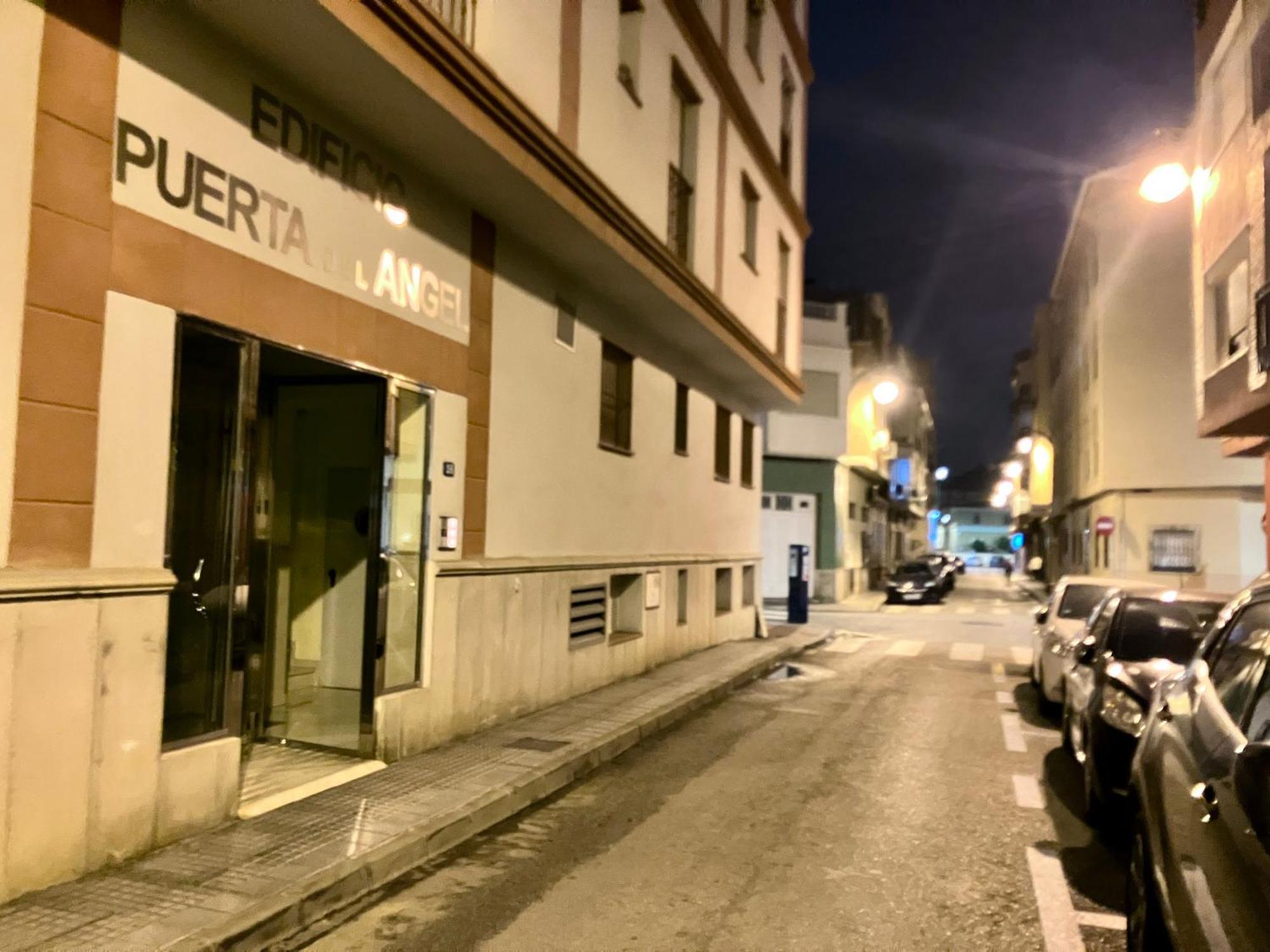 Maravilloso Centrico De 70m2, Jardin Propio 40m2 Con Piscina Ninos Y Parking Opcional Appartement *